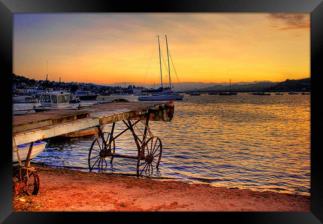 Teignmouth sunset Framed Print by kevin wise