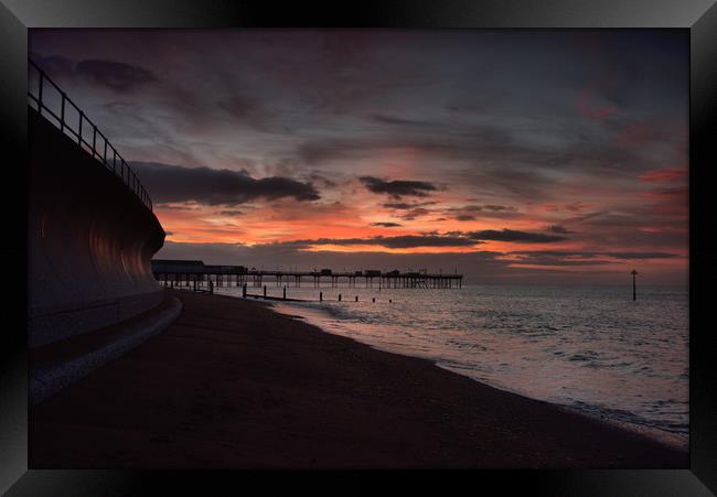      Teignmouth sunrise 3                          Framed Print by kevin wise
