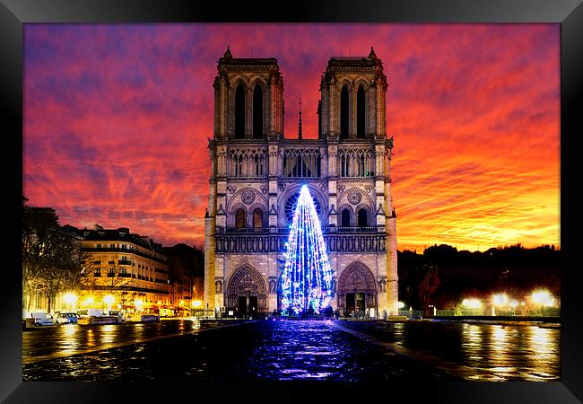Notre Dame of Paris under a beautiful warm sunset Framed Print by Ankor Light