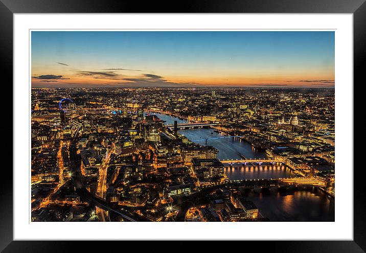 London Skyline Sunset Framed Mounted Print by stuart bennett