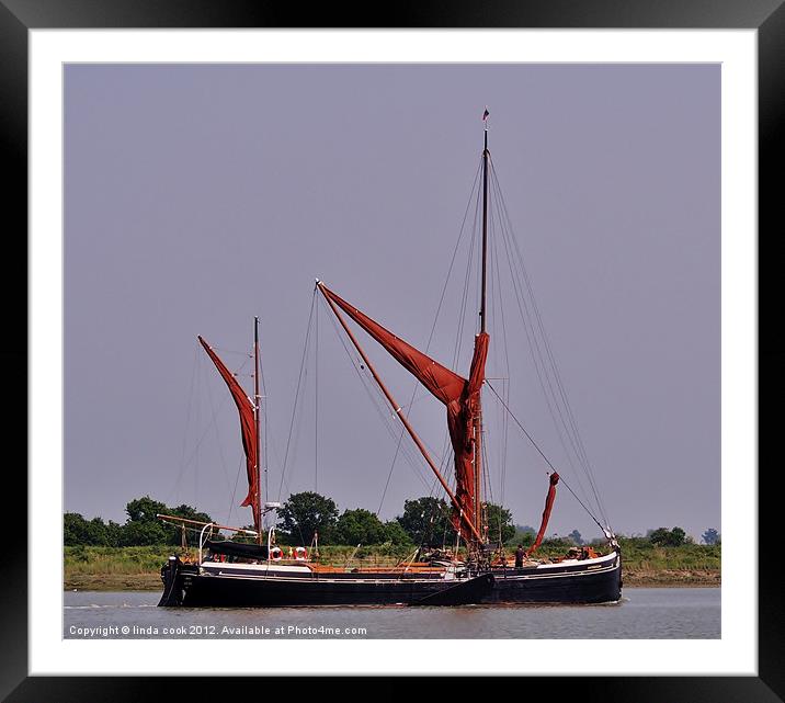 hydrogen on the blackwater in essex Framed Mounted Print by linda cook