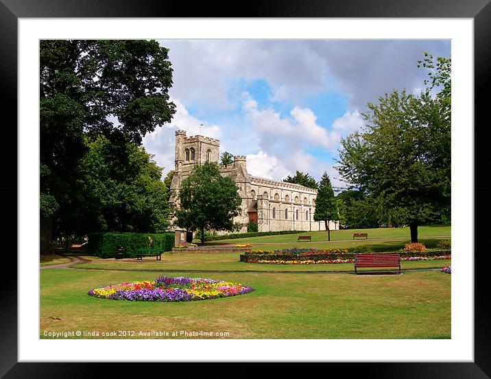 priory church in dunstable Framed Mounted Print by linda cook