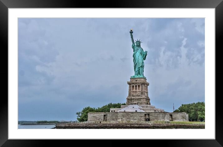 Statue of Liberty Framed Mounted Print by Alan Matkin