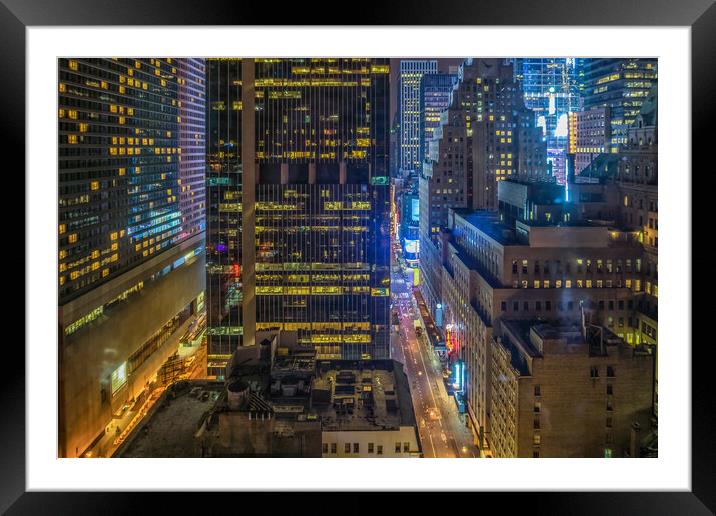 The City that never sleeps  Framed Mounted Print by Alan Matkin
