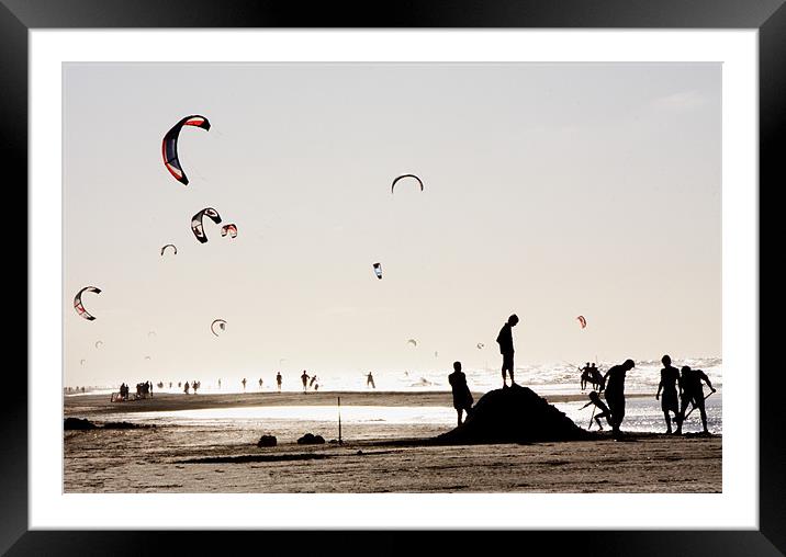 Day at the beach Framed Mounted Print by Martin Beerens