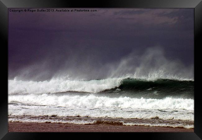 Surf Wave 2 Framed Print by Roger Butler