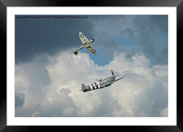 Turning for Home  Framed Mounted Print by Roger Butler