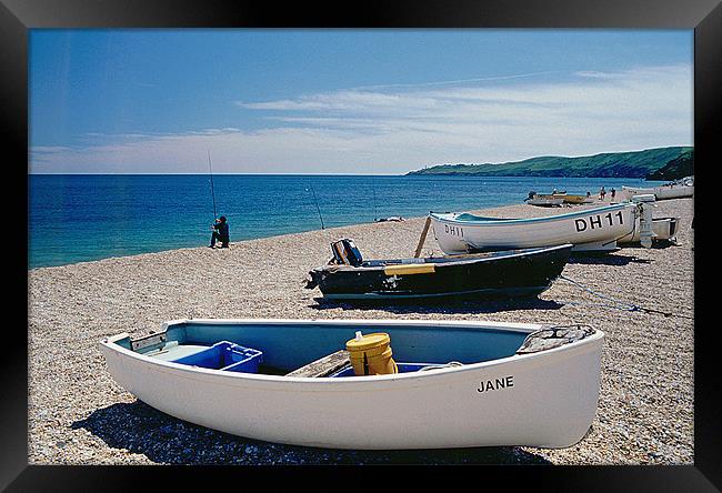Beesands beach, fisherman and boats Framed Print by Simon Armstrong