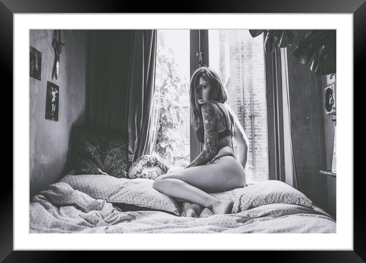 Anna Quinn - Time Stands Still - Art Nude and Erot Framed Mounted Print by Henry Clayton