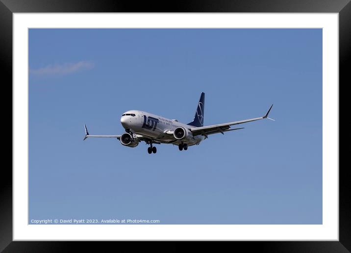 Lot Polish Airlines Boeing 737-8   Framed Mounted Print by David Pyatt