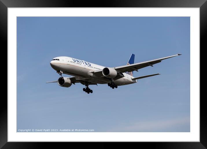United Airlines Boeing 777 Framed Mounted Print by David Pyatt