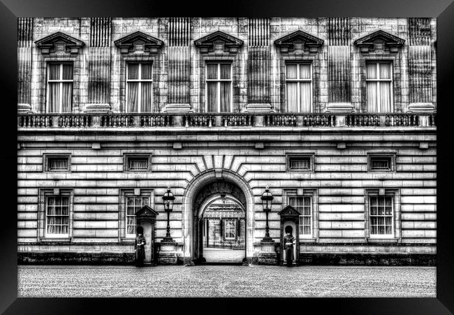 Buckingham Palace London Framed Print by David Pyatt