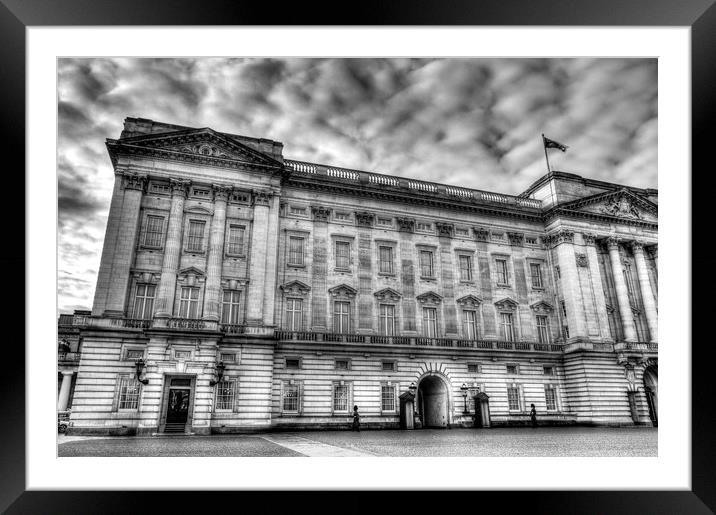  Buckingham Palace Framed Mounted Print by David Pyatt