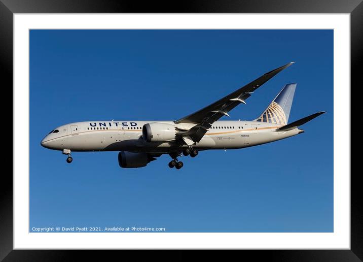 United Airlines Boeing 787-8         Framed Mounted Print by David Pyatt