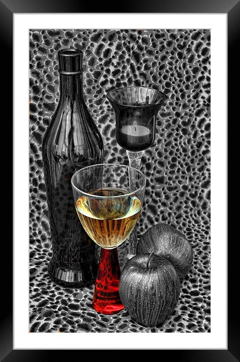 glass of wine Framed Mounted Print by sue davies