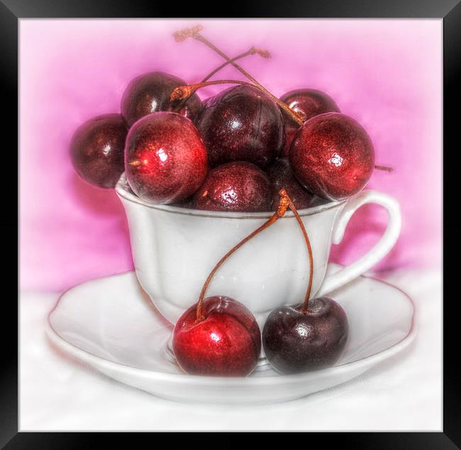  a cup of cherries Framed Print by sue davies