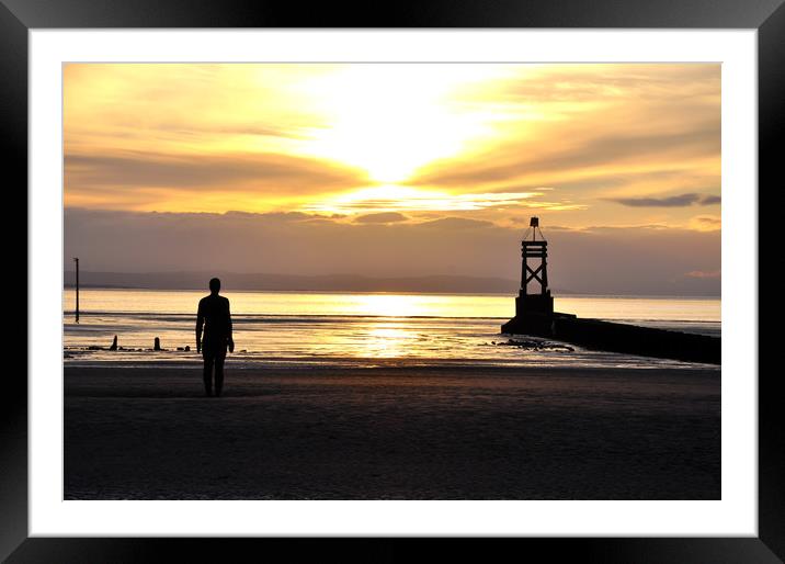 shimmering sunset Framed Mounted Print by sue davies