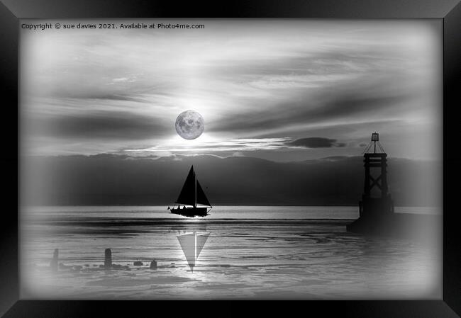 sailing through the moonlight Framed Print by sue davies