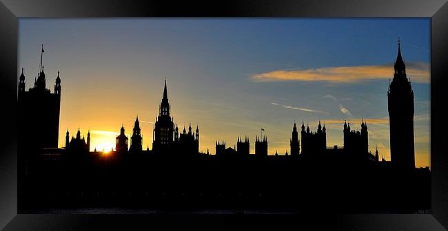  Houses of Parliament at sunset Framed Print by Oliver Firkins