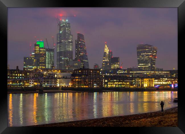 London Night Mood Framed Print by Clive Eariss