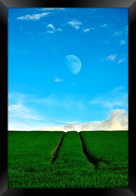 Gibbous Moon Framed Print by Macrae Images