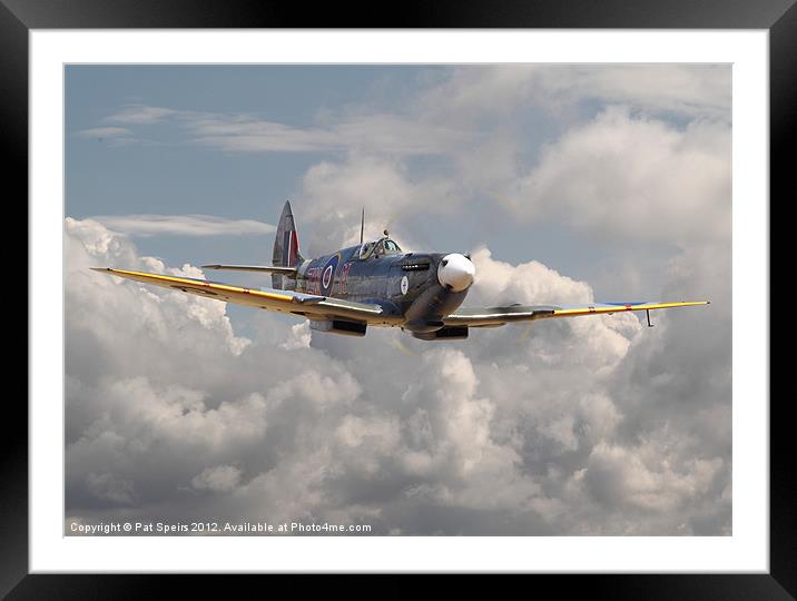 Spitfire - portrait of an icon Framed Mounted Print by Pat Speirs