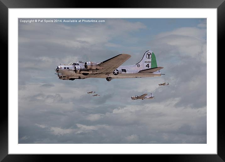 B17s in Italy - !5th Air Force Framed Mounted Print by Pat Speirs