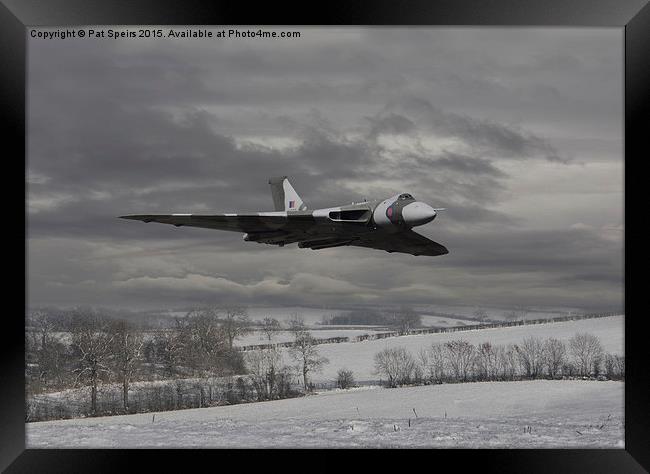  Avro Vulcan - Cold War Warrior Framed Print by Pat Speirs