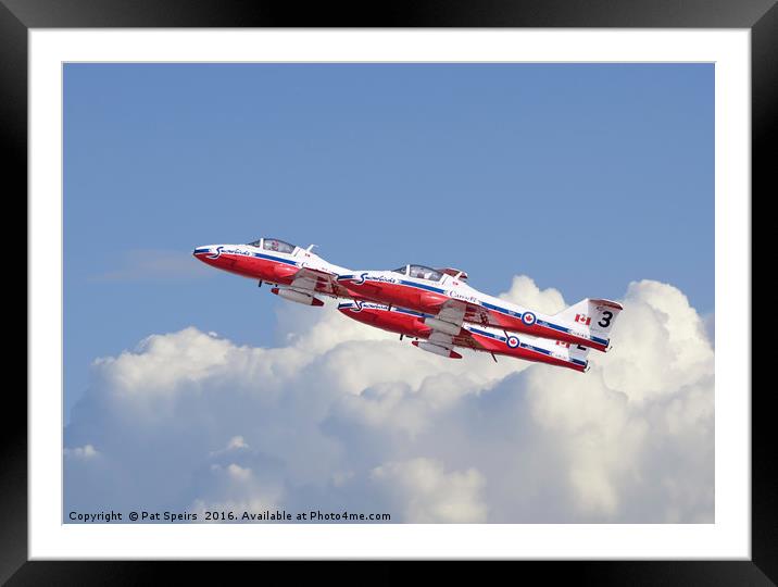 RCAF Aerobatic Team - Snowbirds Framed Mounted Print by Pat Speirs