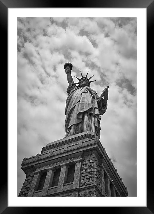 Statue of Liberty Framed Mounted Print by Sam Burton