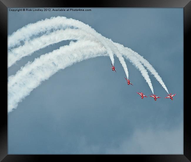 The red arrows Framed Print by Rick Lindley