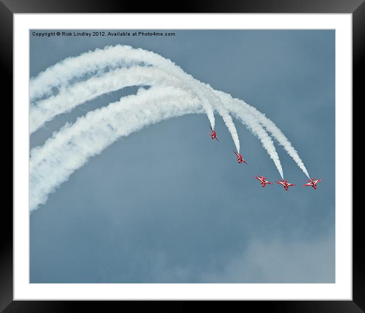 The red arrows Framed Mounted Print by Rick Lindley