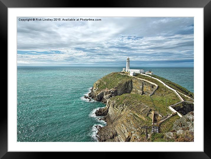 South Stack Lighthouse  Framed Mounted Print by Rick Lindley