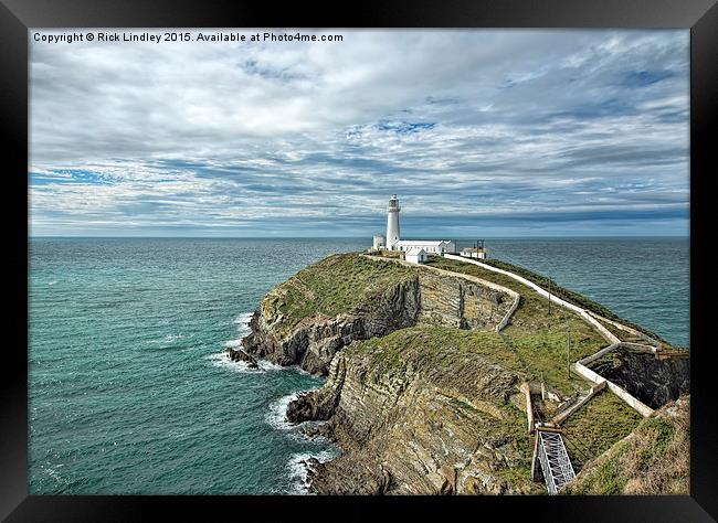 South Stack Lighthouse Framed Print by Rick Lindley