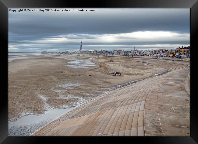  Blackpool Beach Framed Print by Rick Lindley