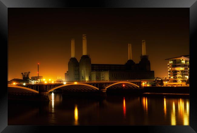 Battersea phone case Framed Print by pixelviii Photography