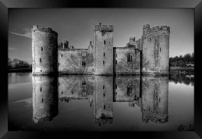 Bodiam Castle Framed Print by mark leader