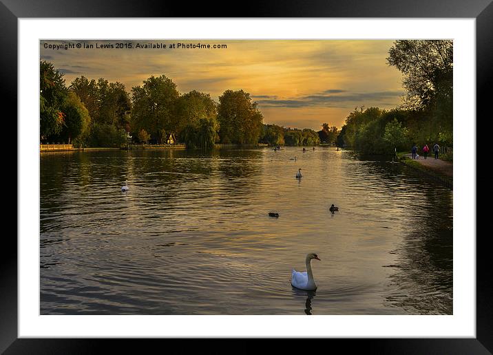  Thames Sunset Framed Mounted Print by Ian Lewis