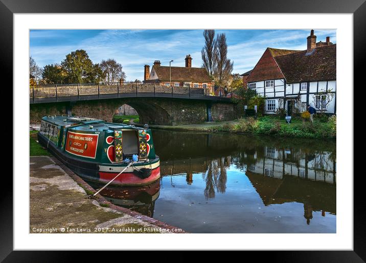 Hungerford Wharf Framed Mounted Print by Ian Lewis