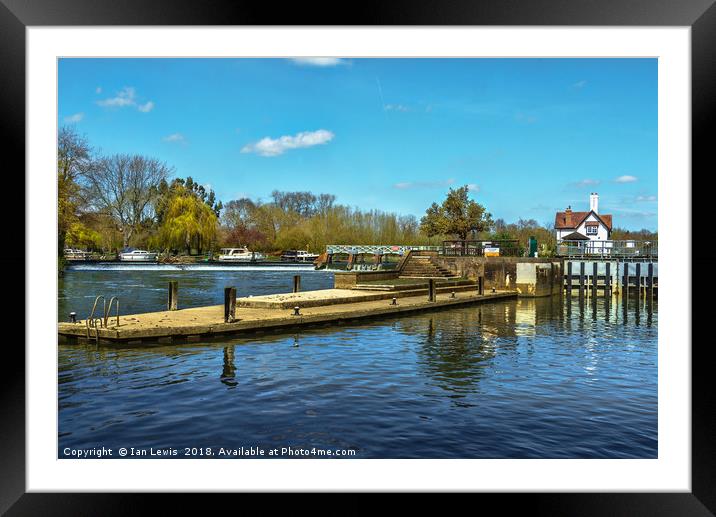 Approaching The Lock At Goring Framed Mounted Print by Ian Lewis