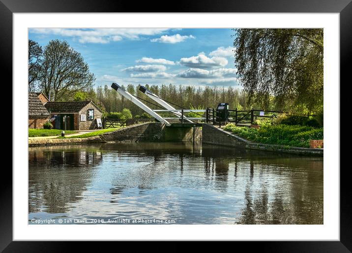 Bridge 221 On The Oxford Canal Framed Mounted Print by Ian Lewis