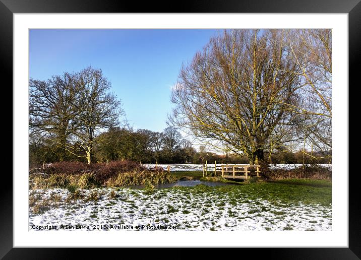 A Cold Morning in Tidmarsh Meadows Framed Mounted Print by Ian Lewis