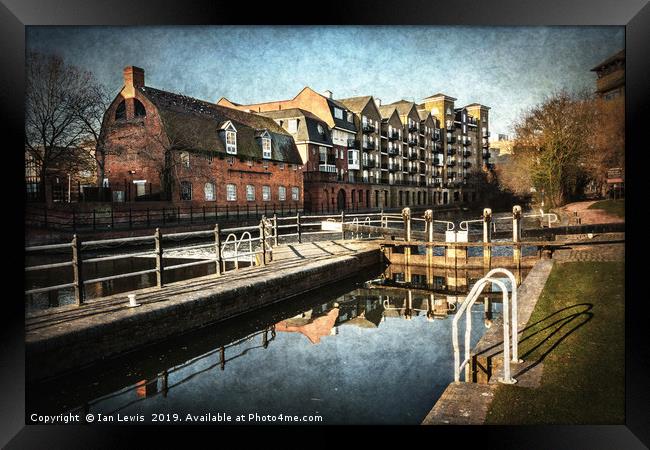 County Lock and Brewery Stables Reading Framed Print by Ian Lewis