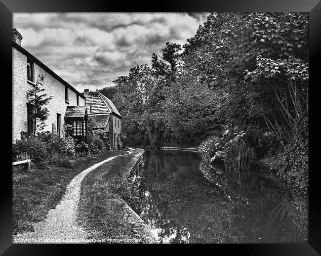 Canalside Cottages At Talybont Framed Print by Ian Lewis