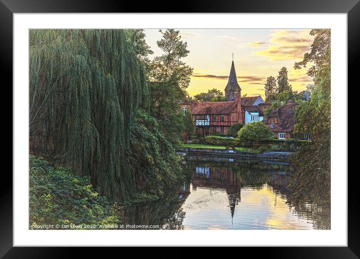 Thames Backwater at Whitchurch Framed Mounted Print by Ian Lewis