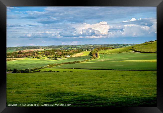 A view Of The Thames Valley Framed Print by Ian Lewis