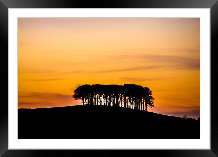 Sunsetting and i'm Nearly Home Framed Mounted Print by keith sutton