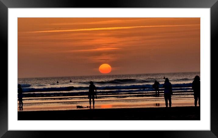 Days end Framed Mounted Print by keith sutton