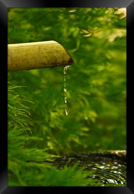 water feature Framed Print by keith sutton