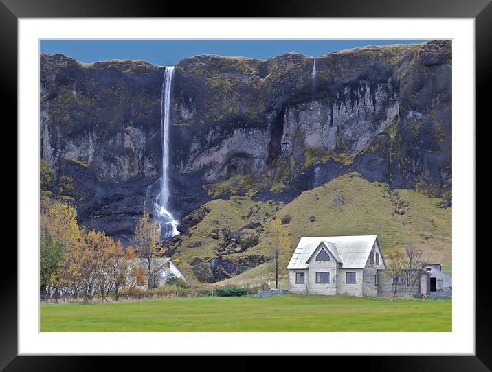 I want to live here Framed Mounted Print by mark humpage